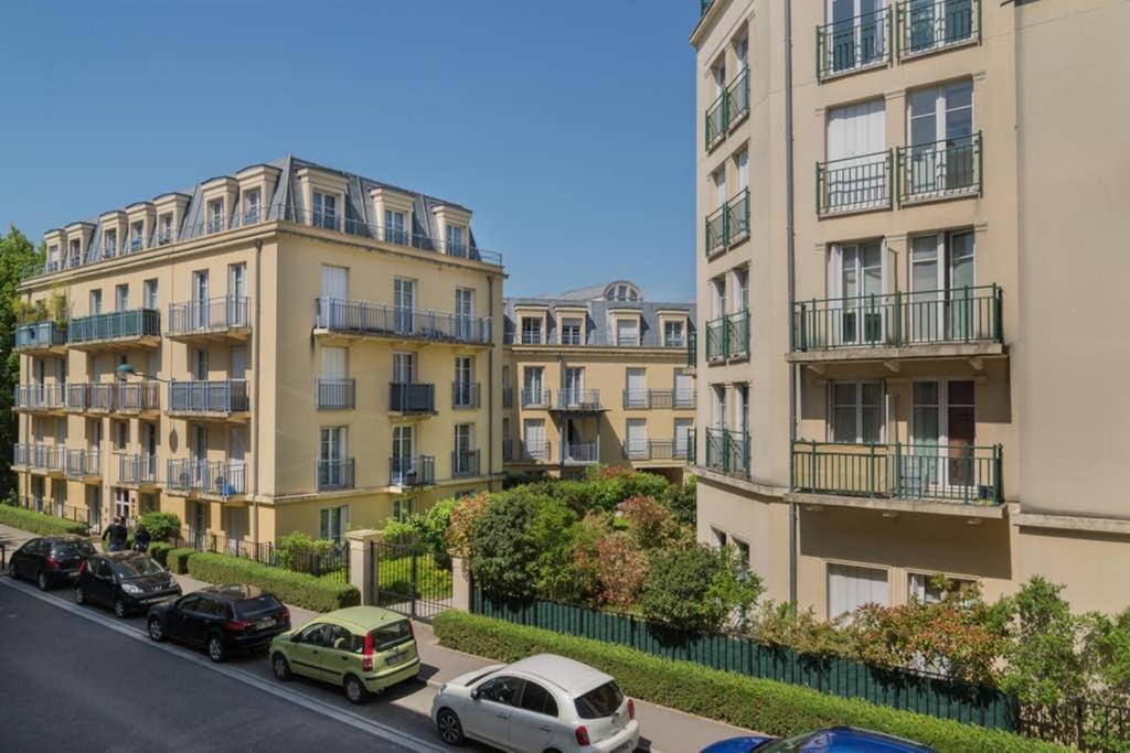 Lovely Apartment Close To A Big Shopping Mall Serris Eksteriør billede